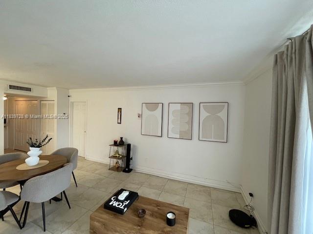 Property Photo:  2020 NE 135th St 302  FL 33181 
