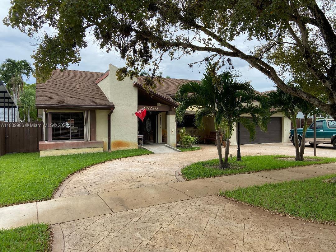 9220 SW 100th Ave Rd  Miami FL 33176 photo