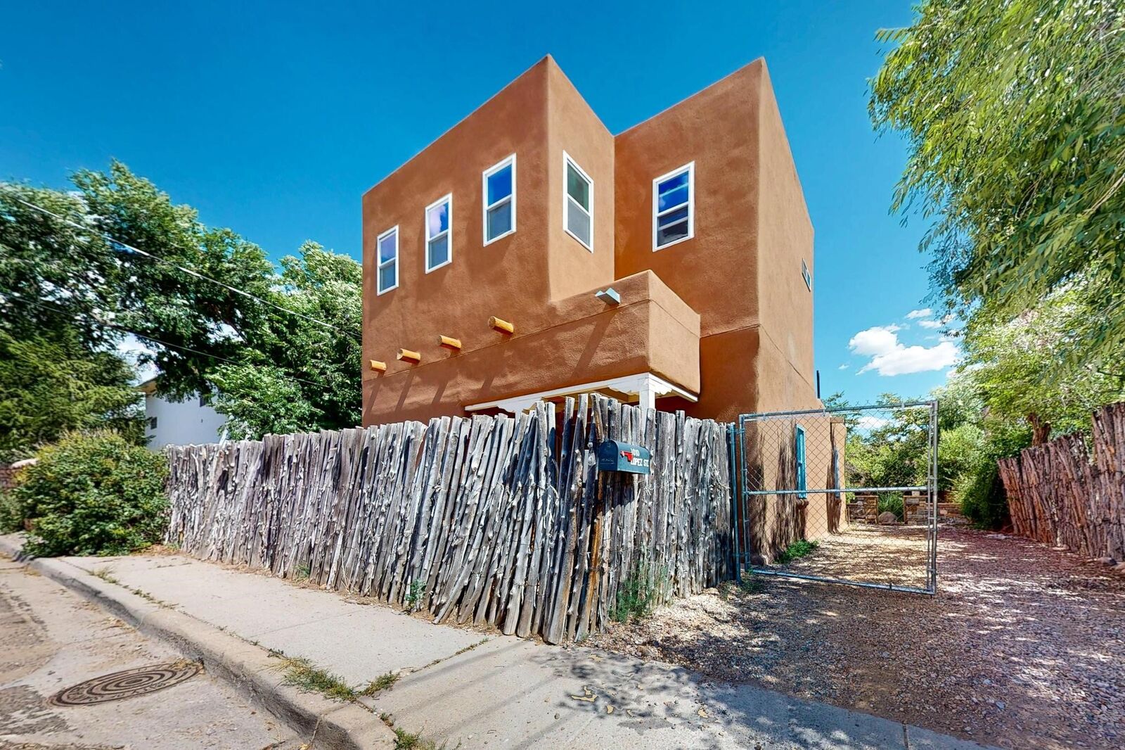 Property Photo:  1010 Lopez Street  NM 87501 