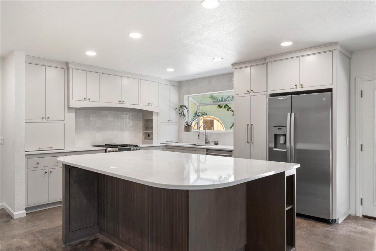 Property Photo: 15745 Montgomery Ranch Road CA 96001