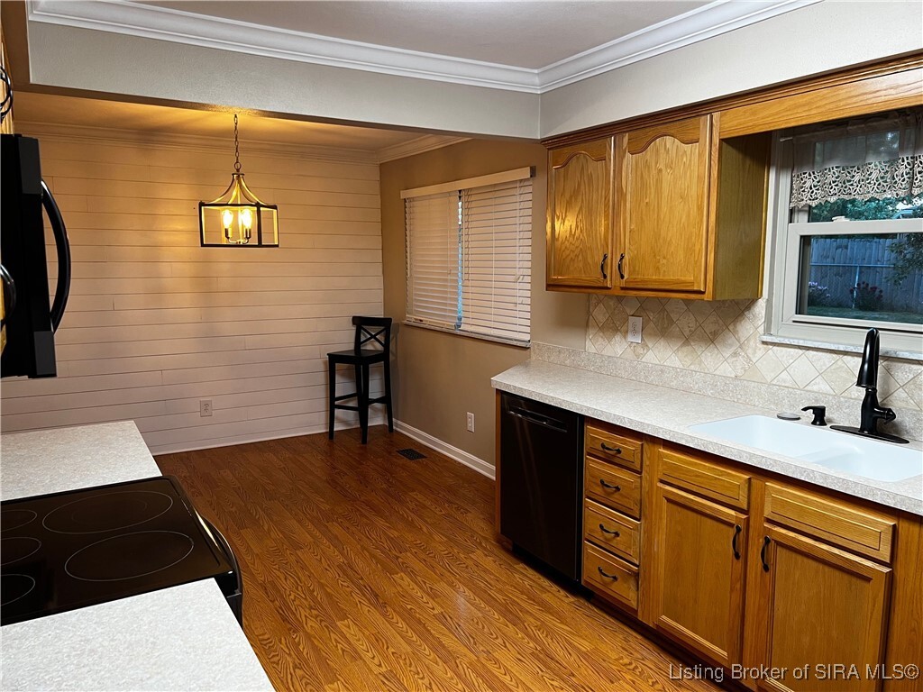Property Photo: 6210 Eric Drive IN 47119