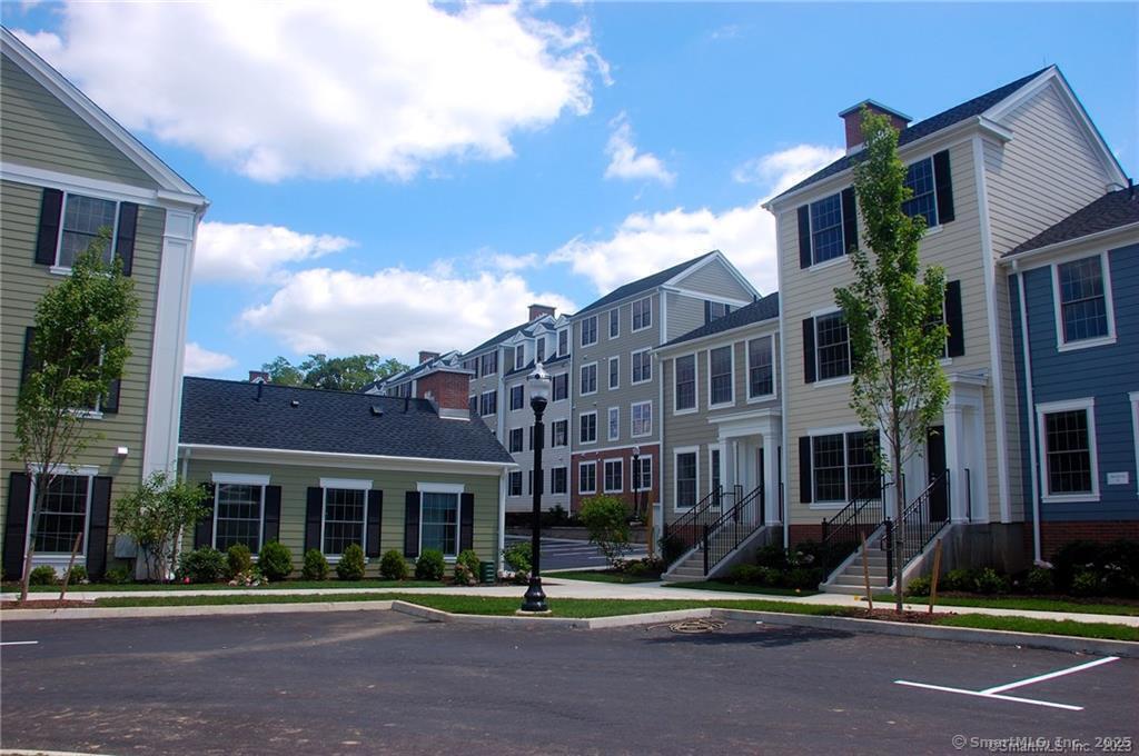 Property Photo:  37 Westwood Drive 37  CT 06902 