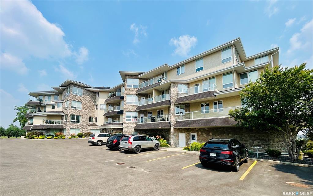 Property Photo: 405 Cartwright Street 201 SK S7T 0C8