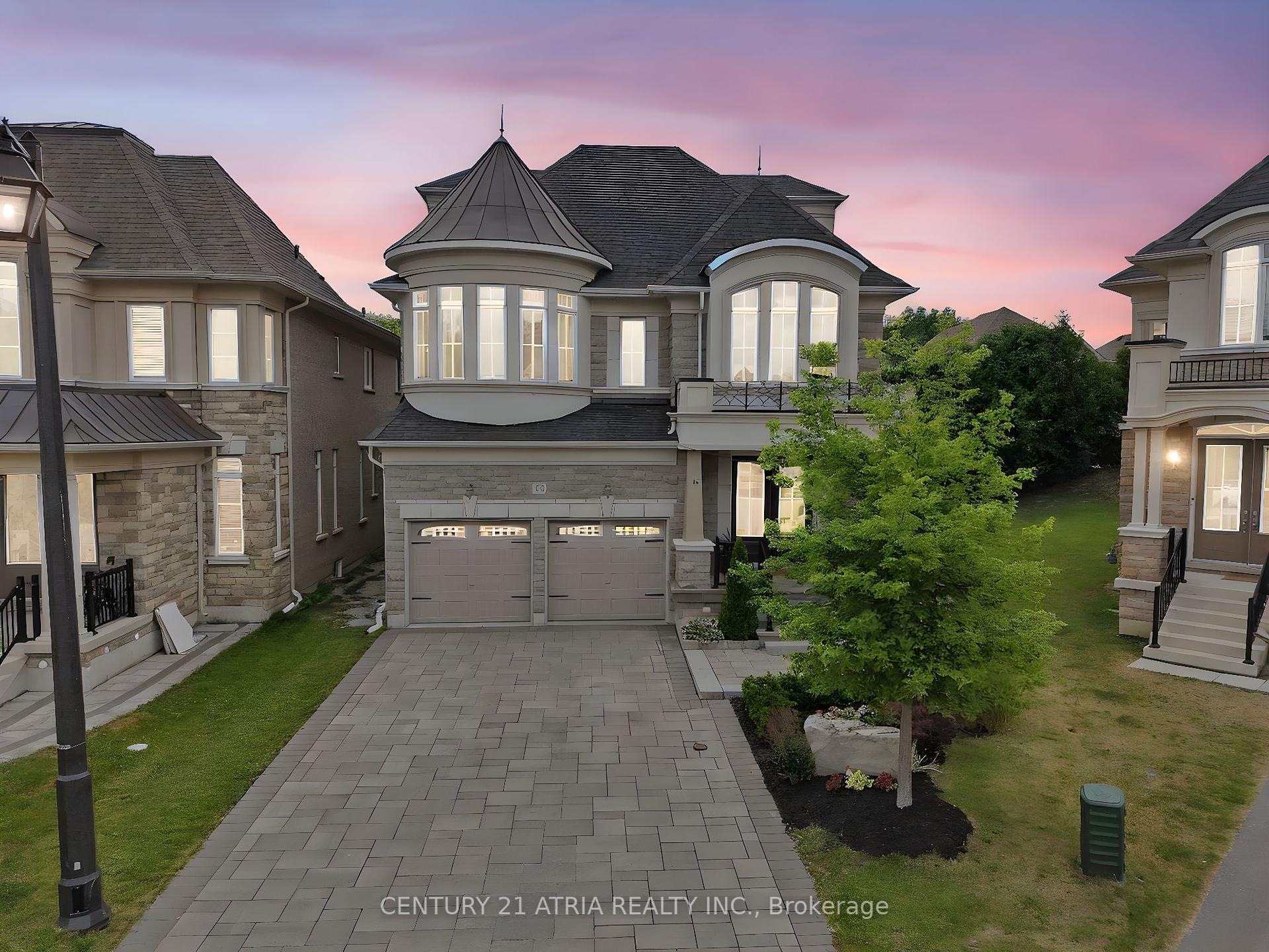 Property Photo: 12 Macdonald Court ON L4E 1E9