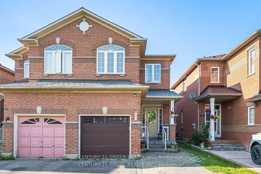 Property Photo: 18 Fiddlehead Terrace ON M1B 6B5