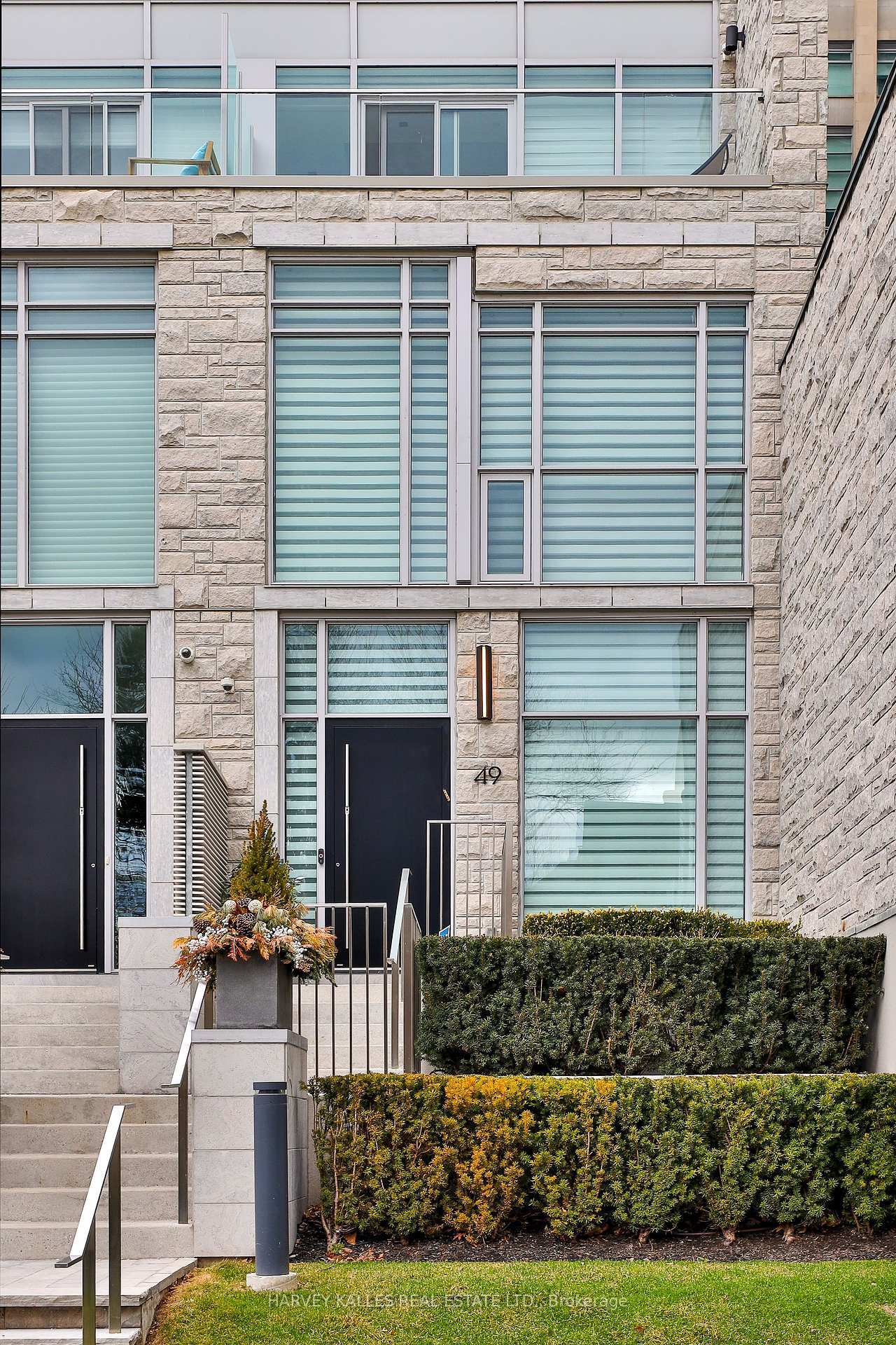 49 Foxbar Road  Toronto ON M4V 2G5 photo