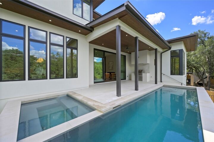 Property Photo: 3629 Peregrine Falcon Drive TX 78746