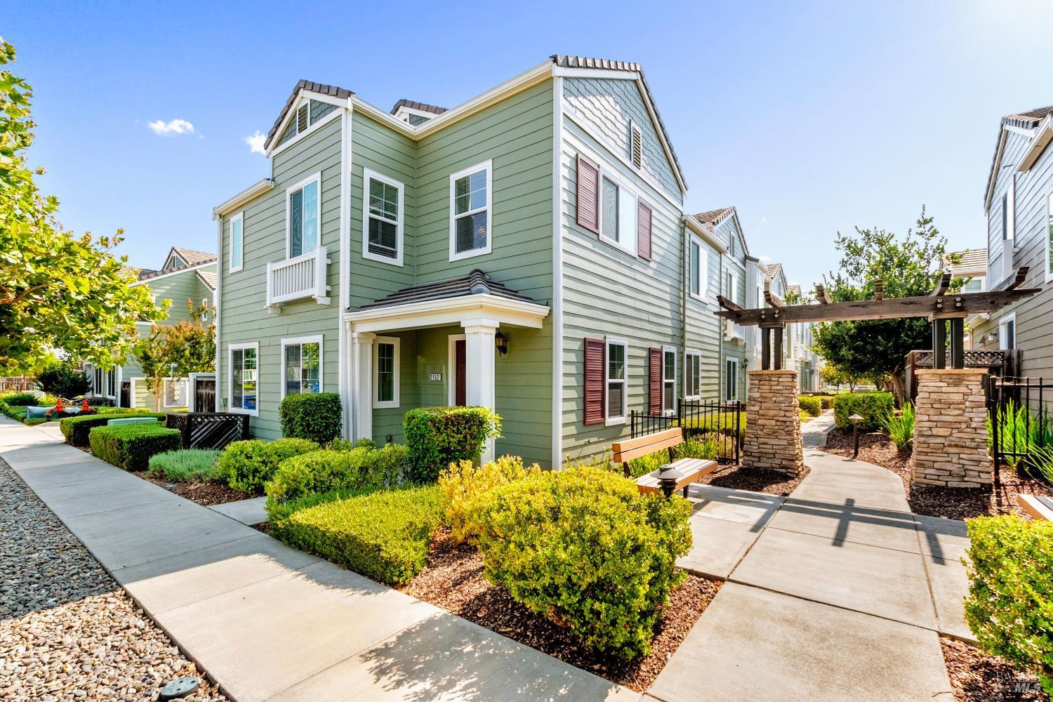 Property Photo: 2152 Eva Street CA 94559