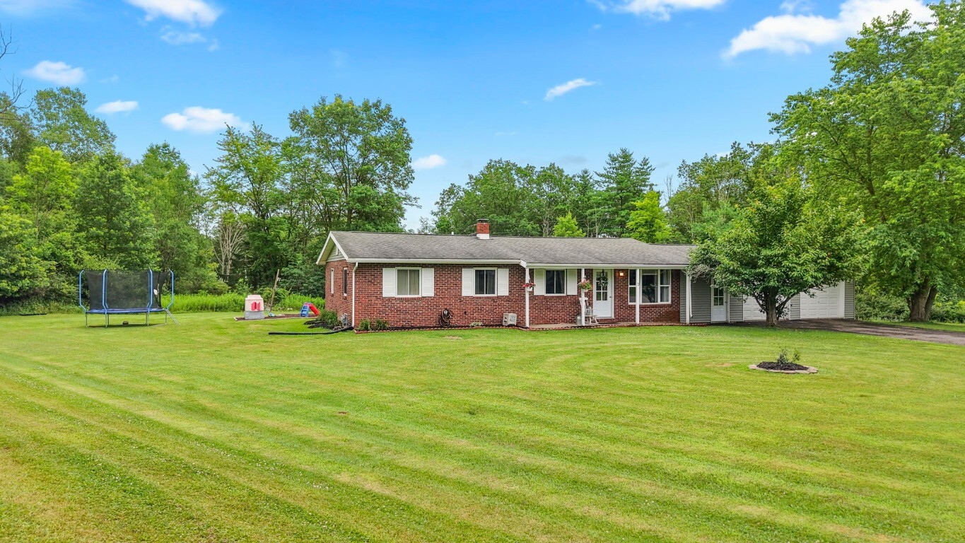 Property Photo: 2 Lincolnshire Boulevard NY 13827