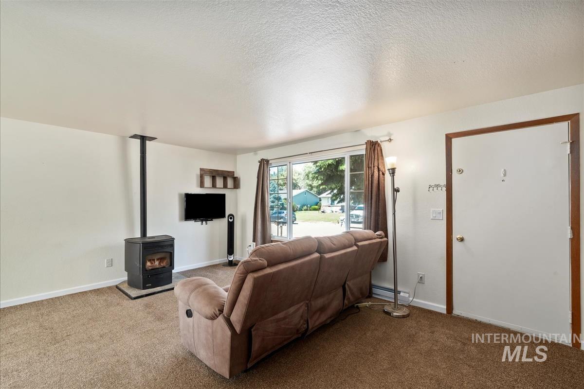 Property Photo: 2601 E Denver ID 83687