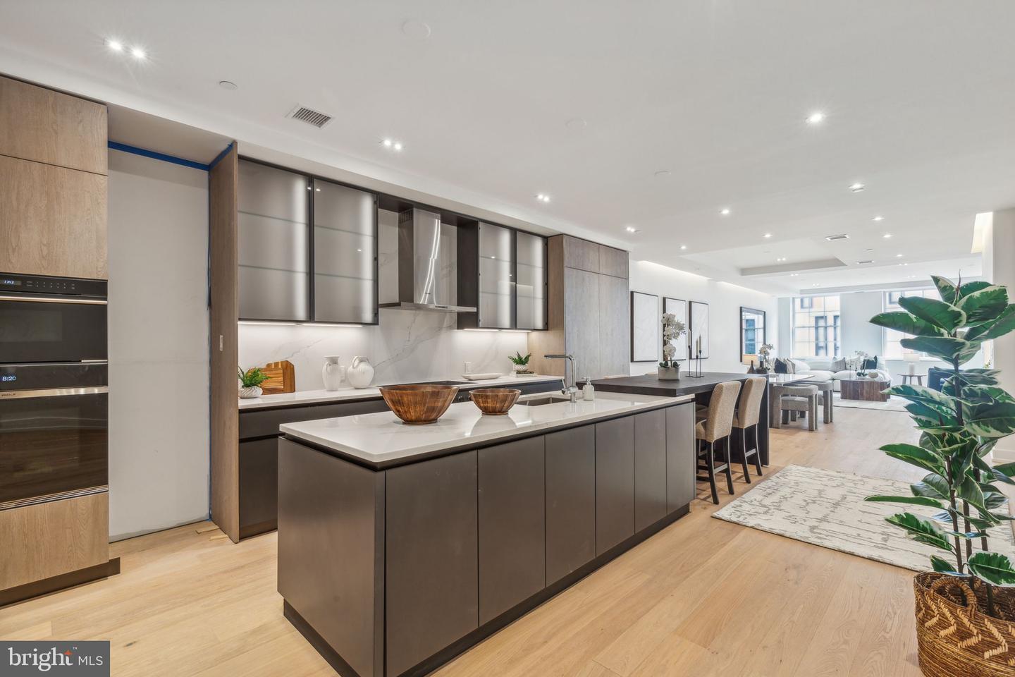 Property Photo:  124 N 2nd Street 4  PA 19106 