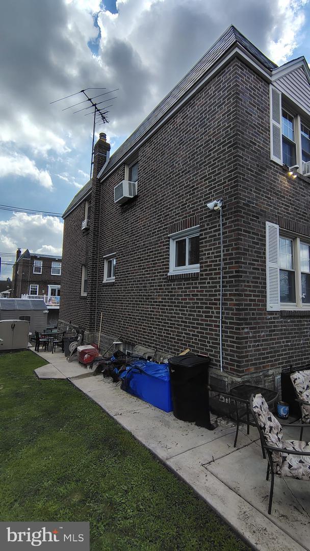 Property Photo: 1802 Arthur Street PA 19152