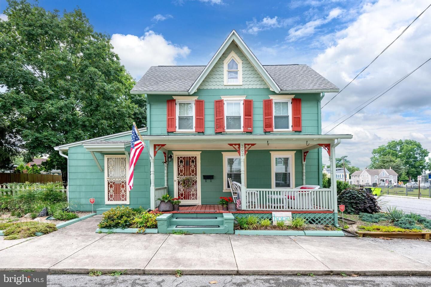 Property Photo:  302 Walnut Street  DE 19968 