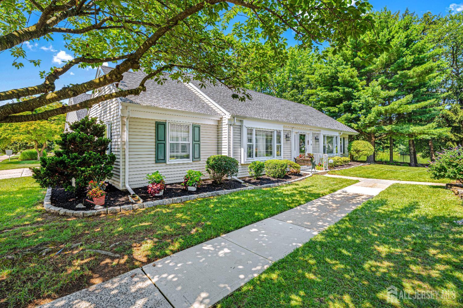 Property Photo:  581 Old Nassau Road B  NJ 08831 