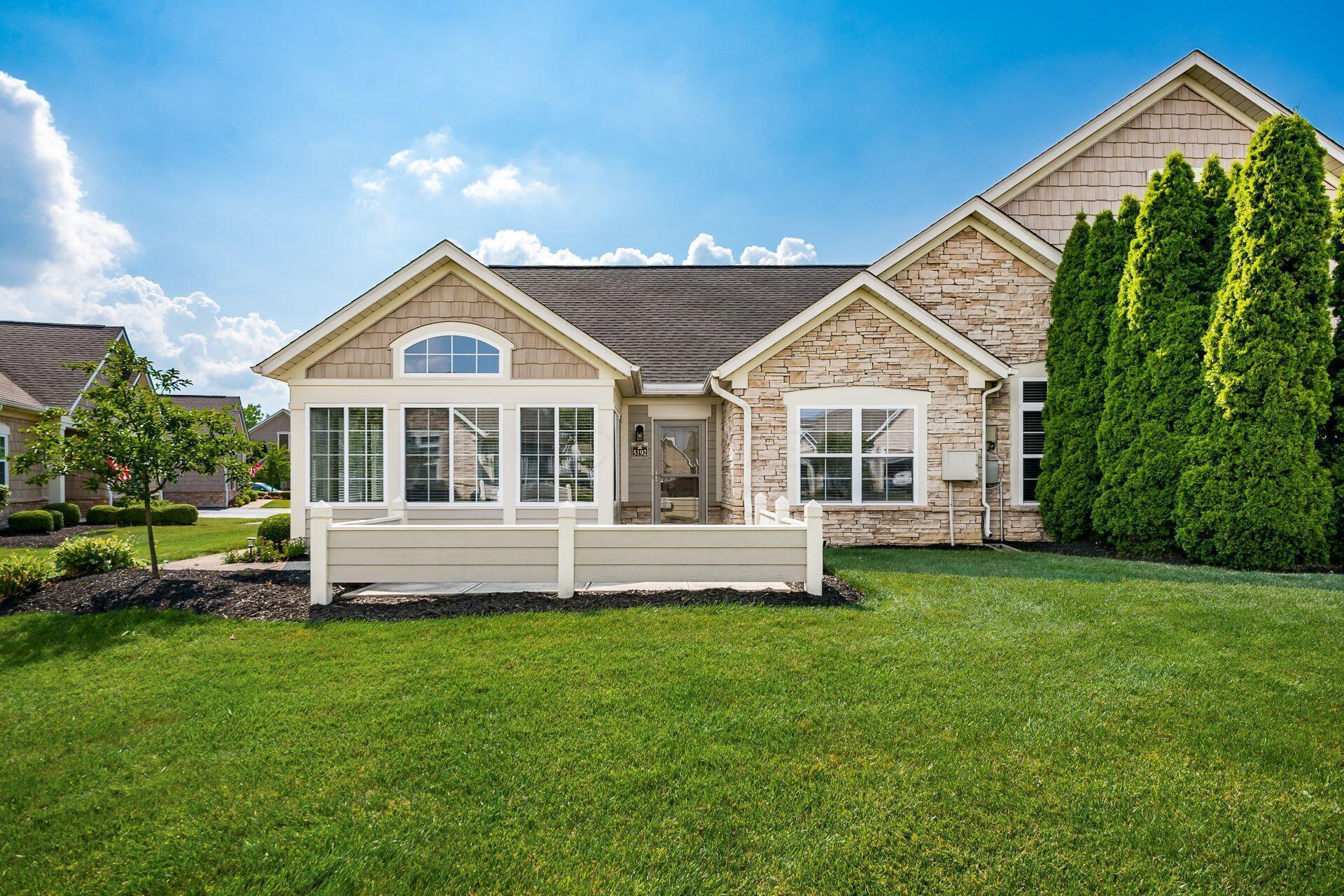 Property Photo:  5192 Hayden Woods Lane  OH 43026 