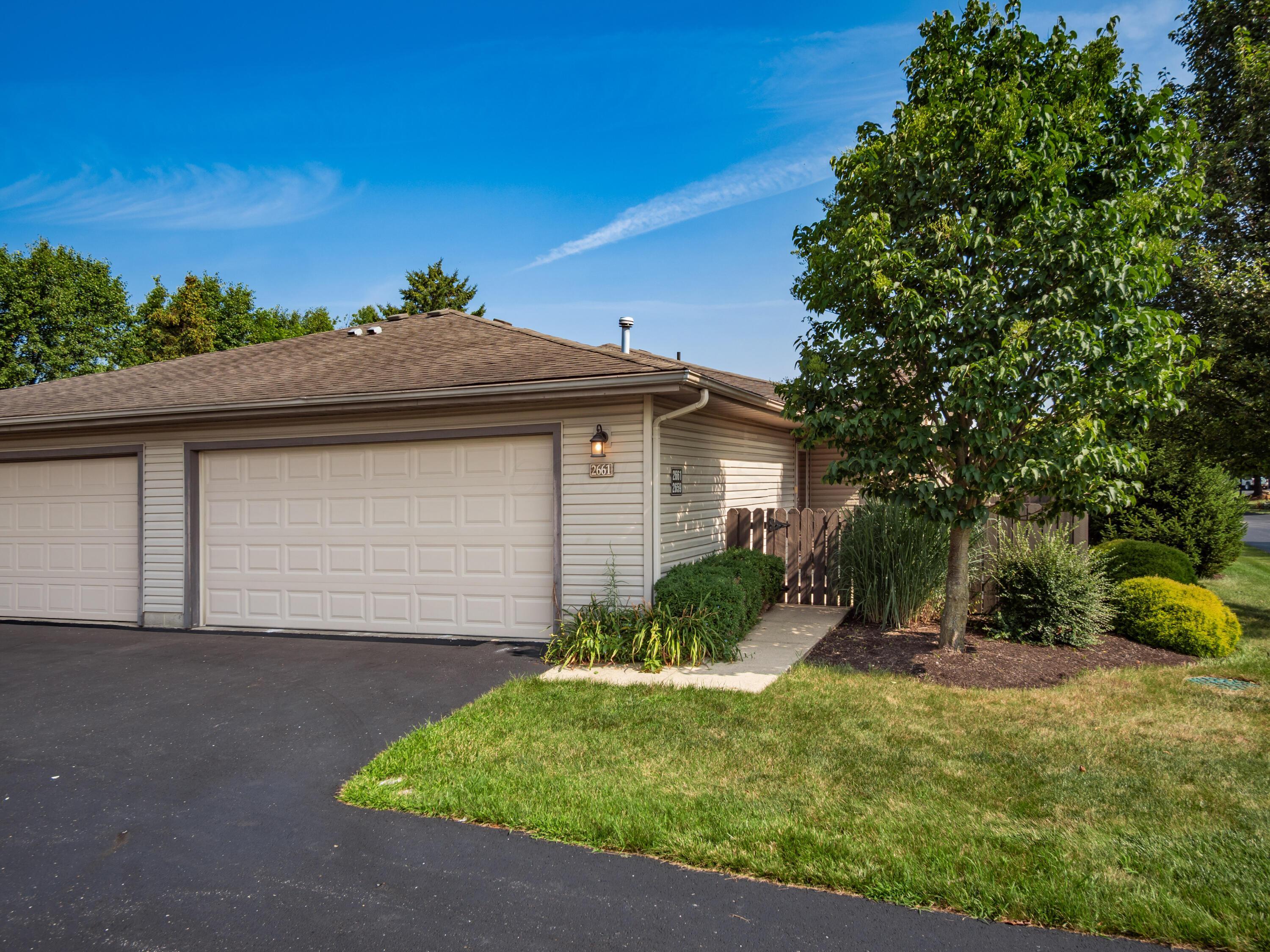 Property Photo: 2661 Brittany Oaks Boulevard OH 43026