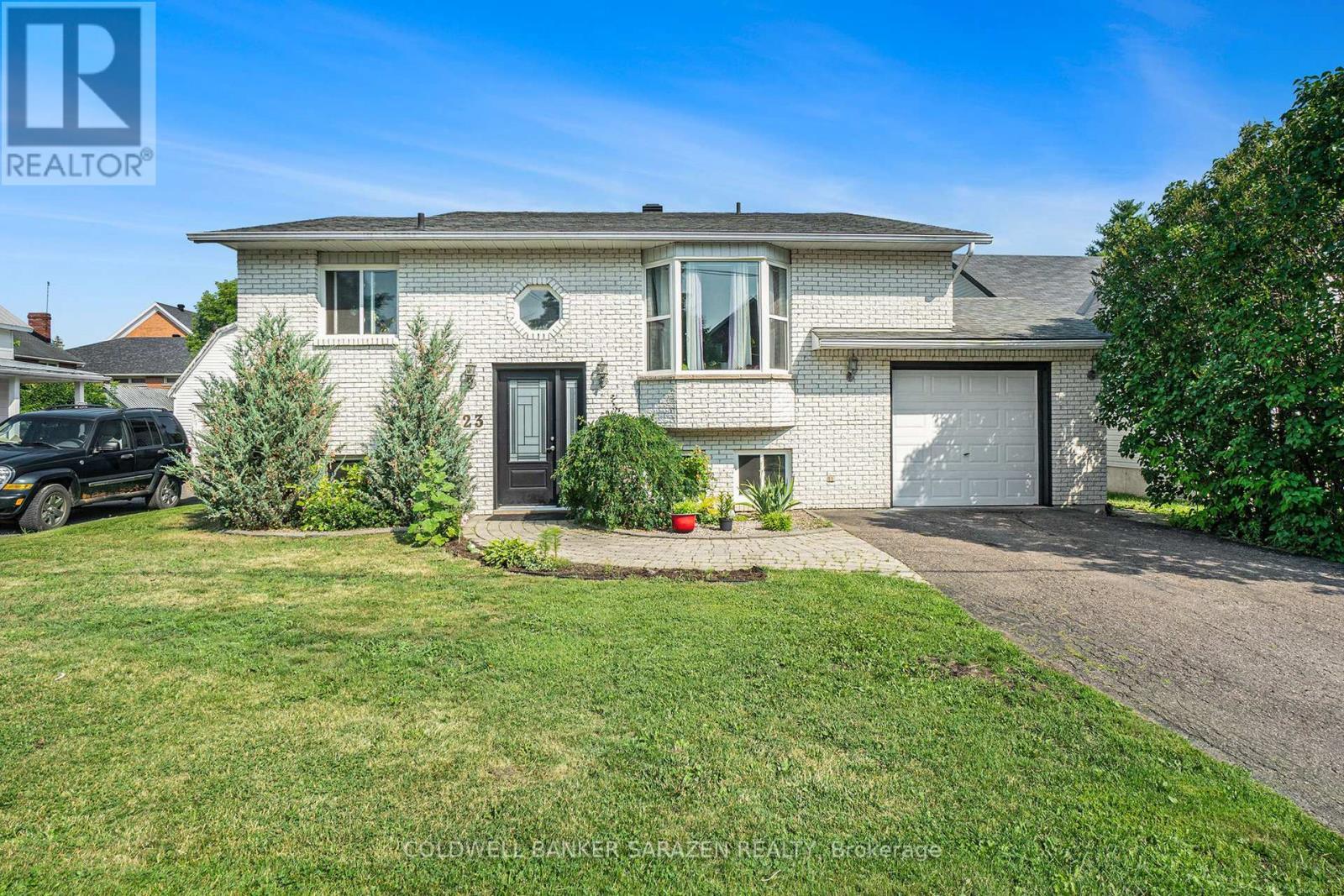 Property Photo: 23 Ida Street South ON K7S 3A3