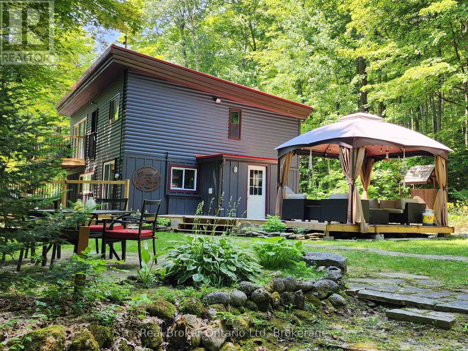 Property Photo:  12 7th Avenue  ON N0H 2T0 