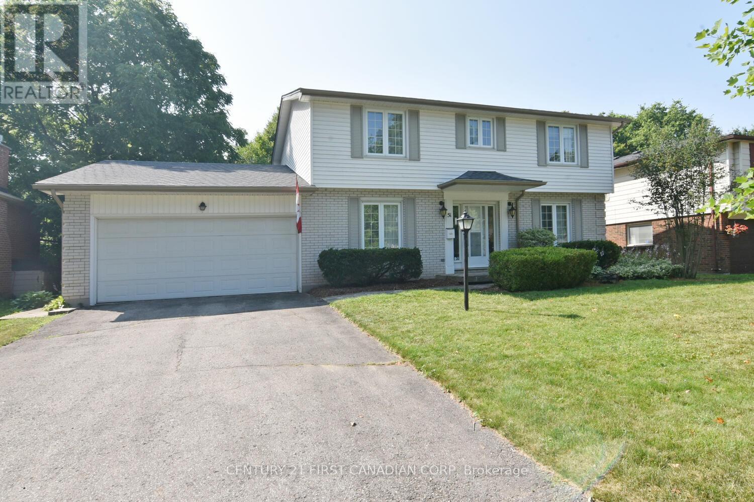 Photo de la propriété: 51 Glenburnie Crescent ON N5X 2A1