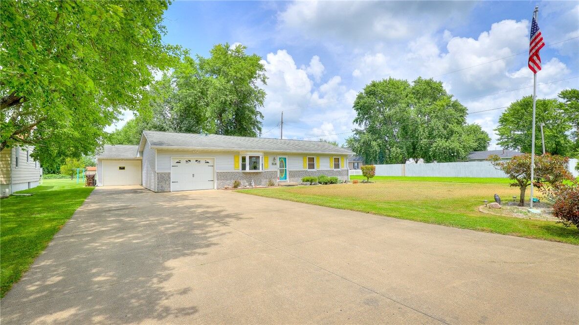Property Photo:  5760 Kentland Drive  IL 62521 