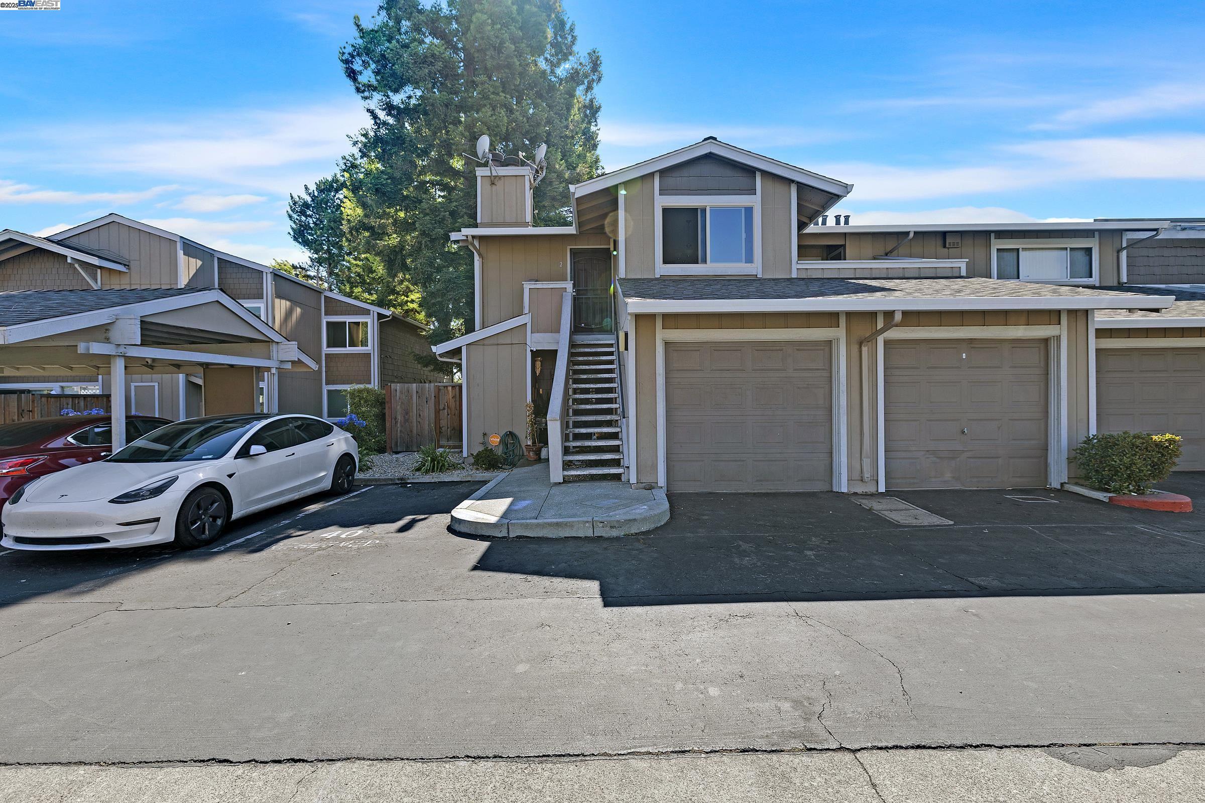 Property Photo: 28325 Winn Ct 2 CA 94544