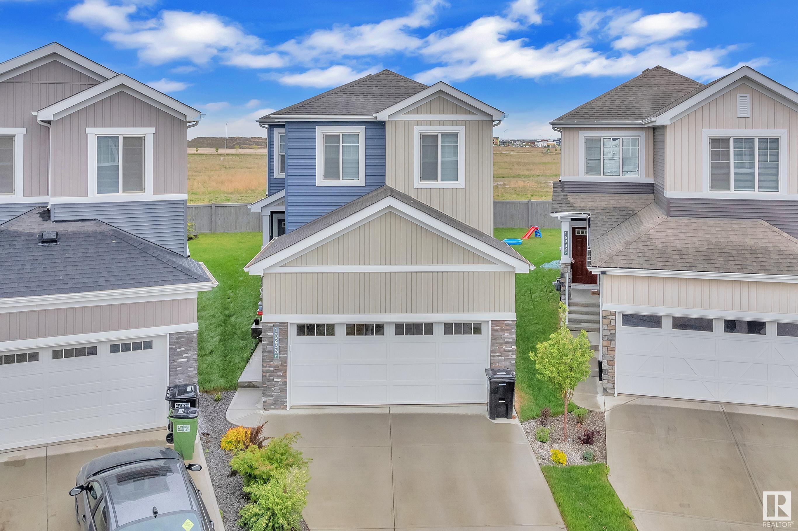 Property Photo:  16236 31 Avenue SW  AB T6W 4X2 