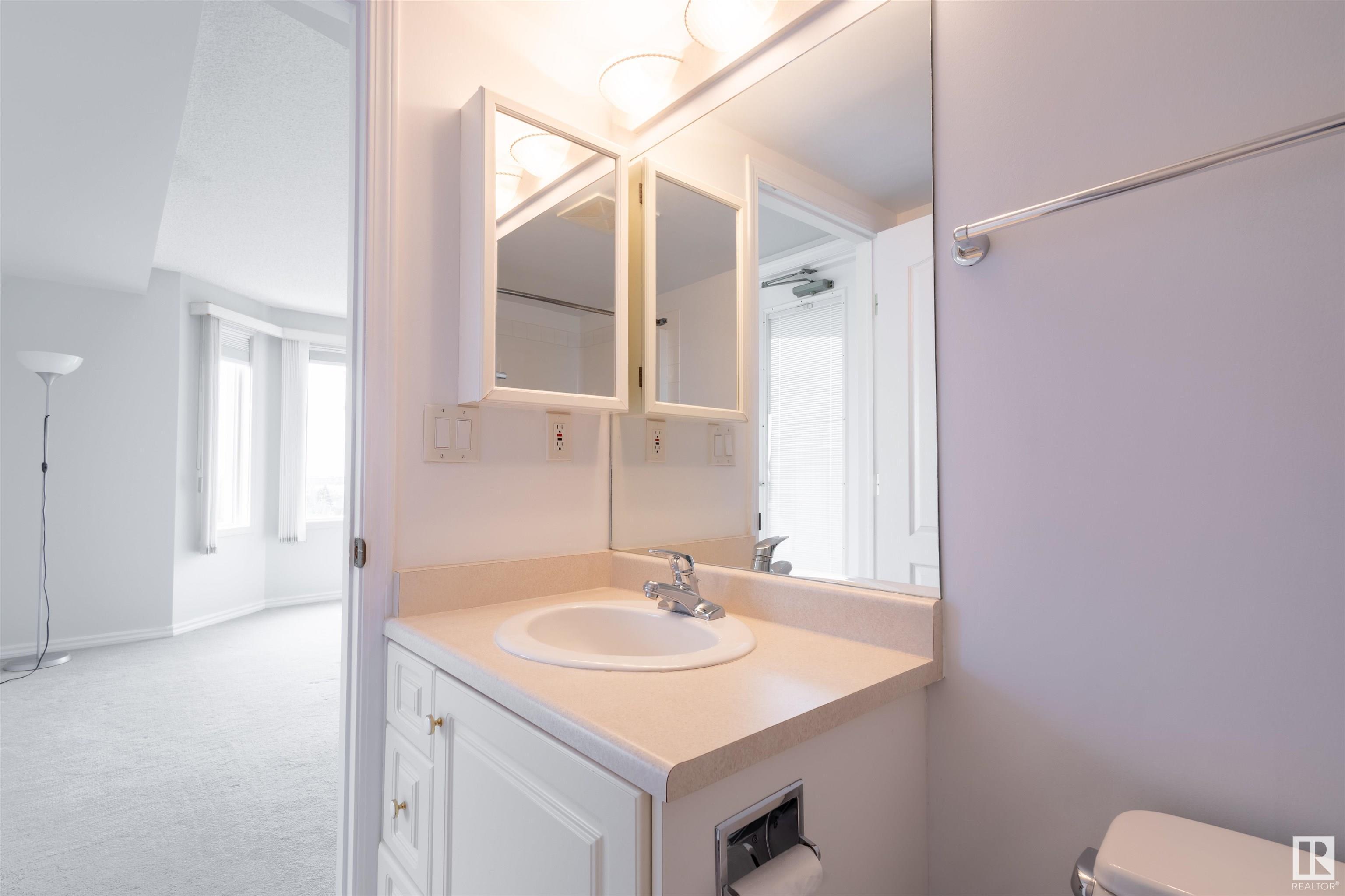 Property Photo:  10649 Saskatchewan Drive NW 1101  AB T6E 6S8 