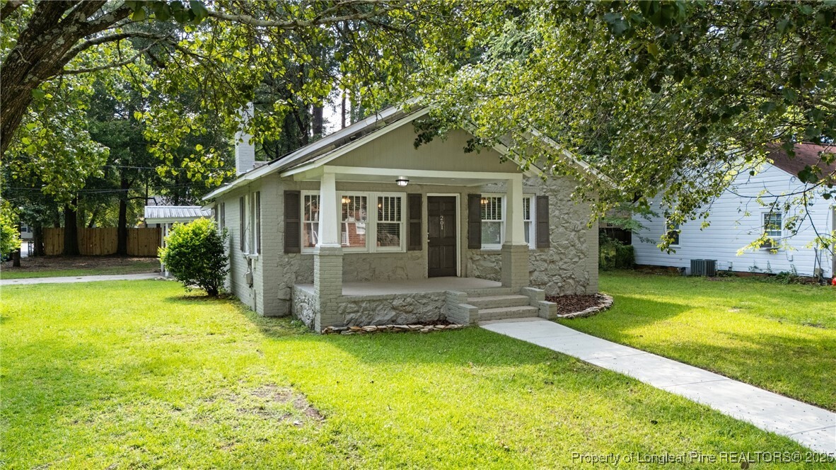 Property Photo: 201 Sedberry Street NC 28305