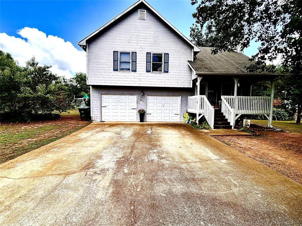 Property Photo:  180 Woodbridge Drive  GA 30157 