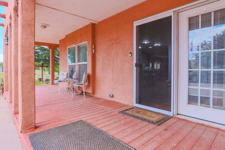 Property Photo: 4 Glitter Gulch Way NM 87015