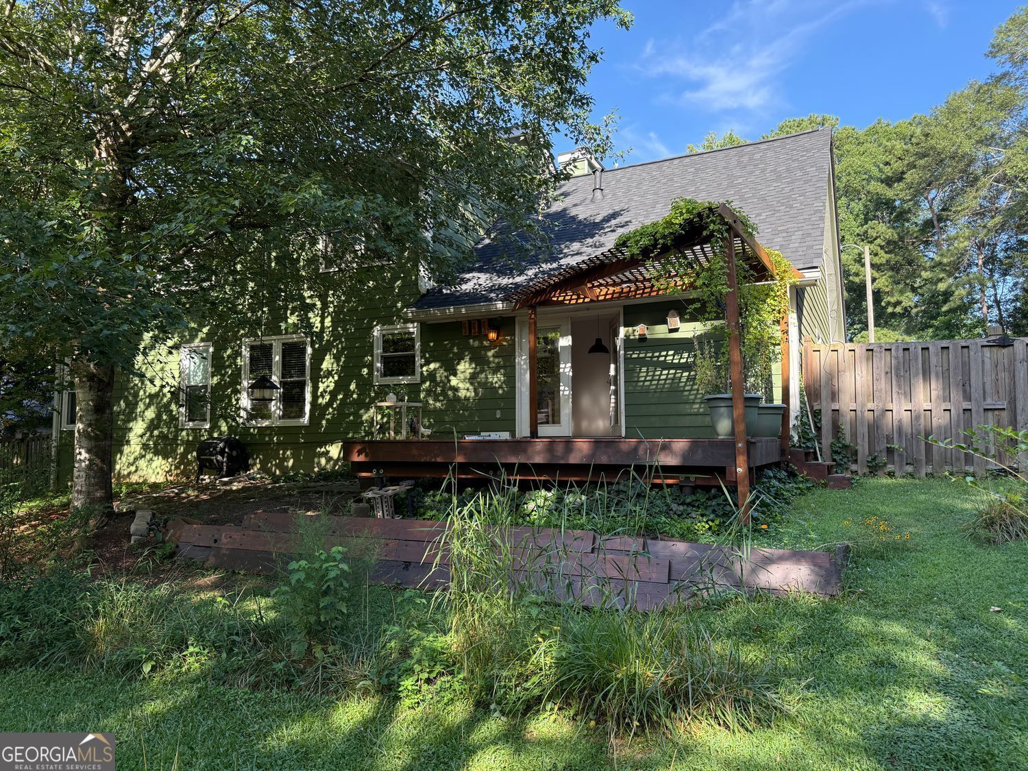 Property Photo:  2204 Toucan Court  GA 30044 