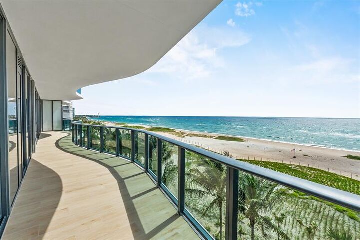 Property Photo: 900 N Ocean Blvd. 502 FL 33062