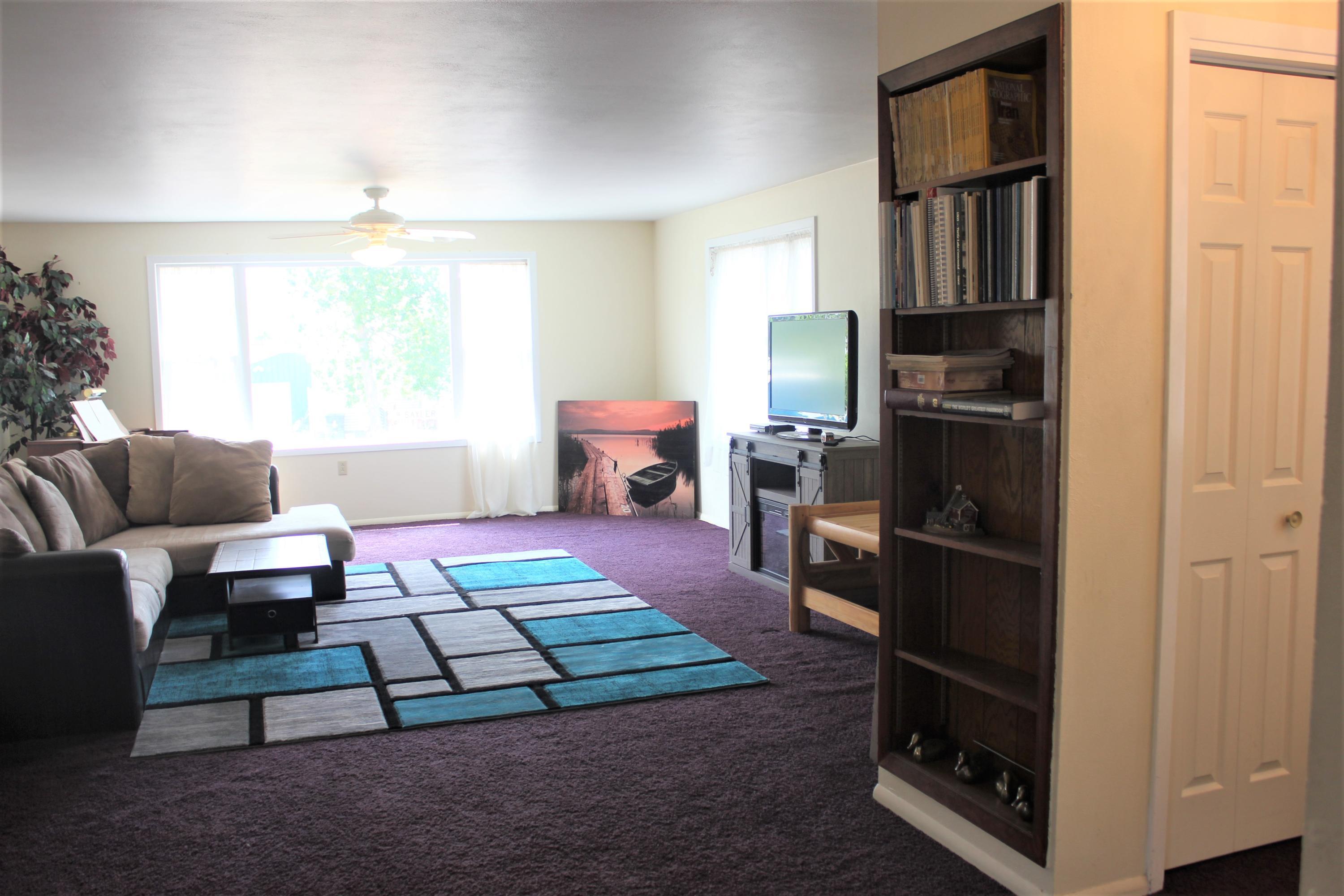 Property Photo: 302 McKinley Avenue ND 58576