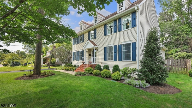 Property Photo: 869 Summit Ave NJ 07090