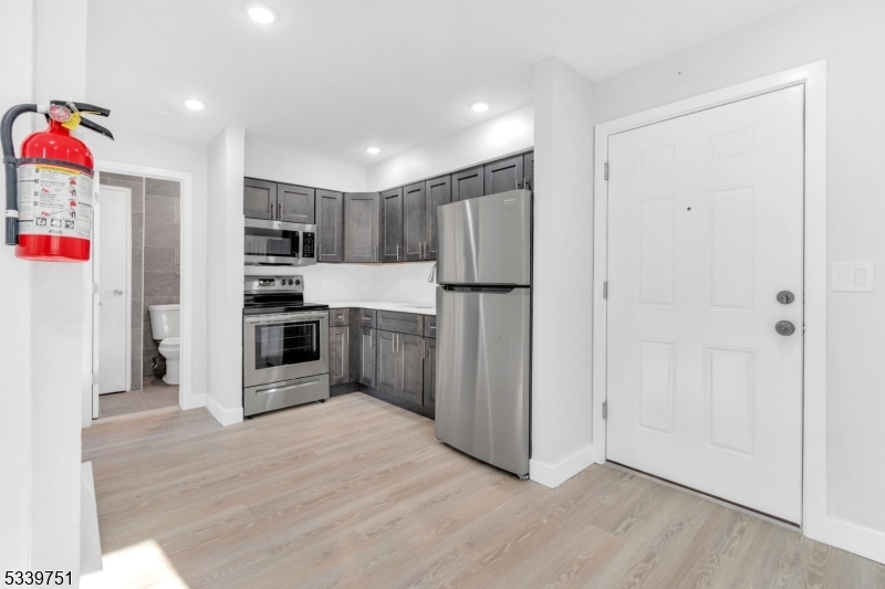 Property Photo: 557 S Broad St A4 NJ 07202
