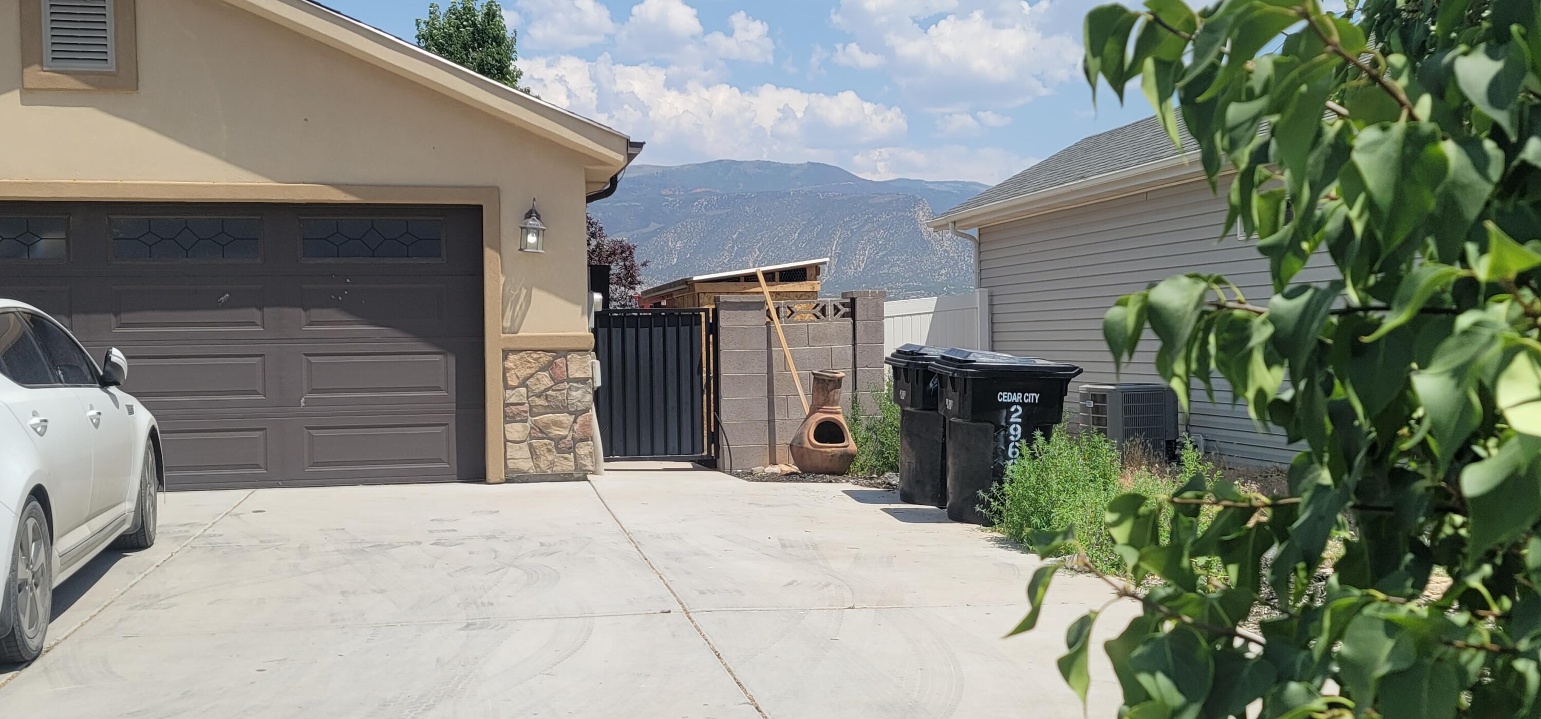Property Photo: 2966 N Gemini Meadows Ln UT 84721