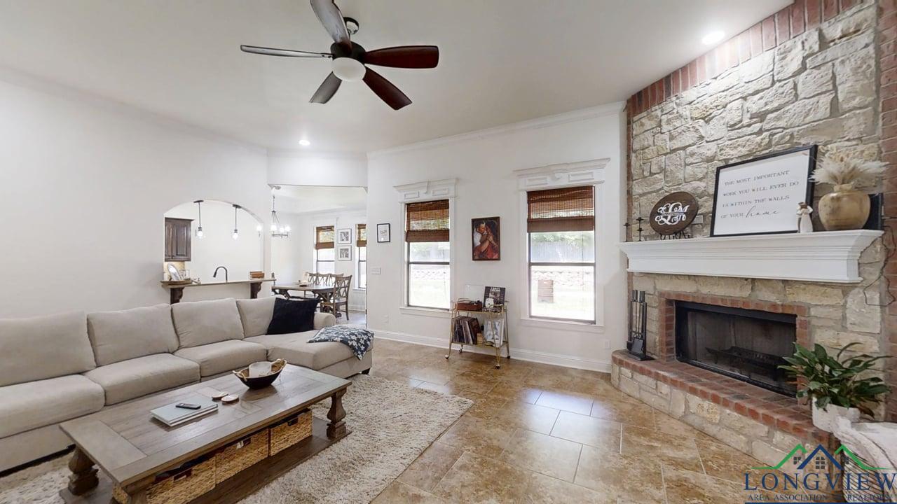 Property Photo: 809 Crepe Myrtle TX 75604