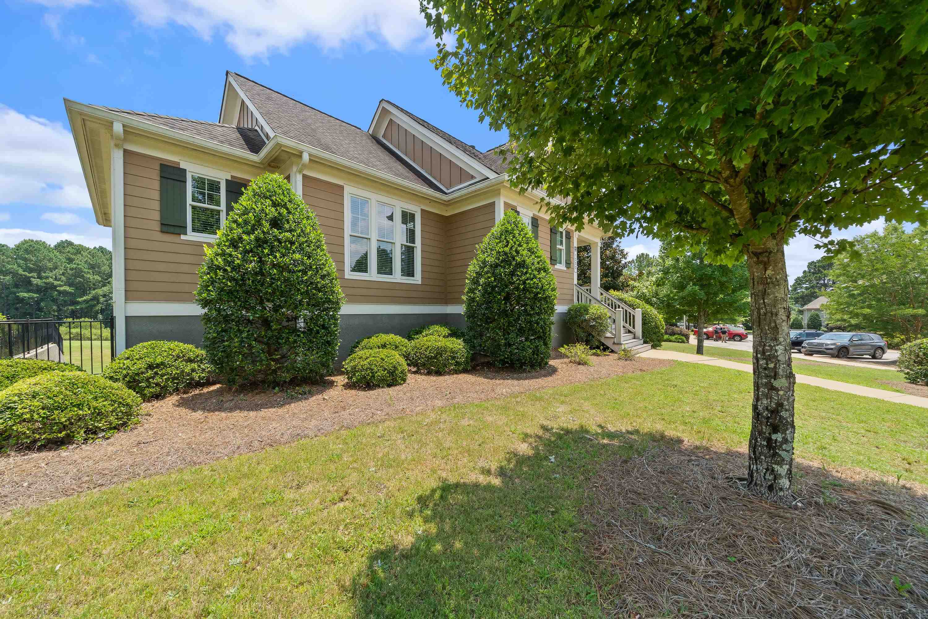Property Photo: 1230 Landing Drive GA 30642