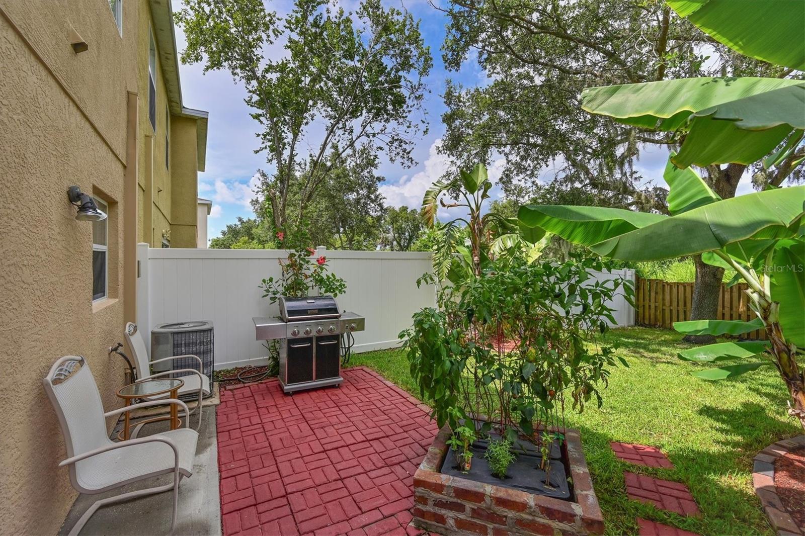 Property Photo:  2513 28th Avenue E  FL 34221 