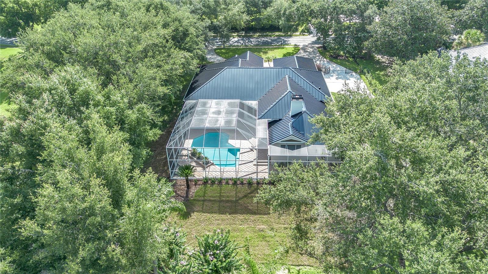Property Photo:  7135 Horizon Circle  FL 34786 