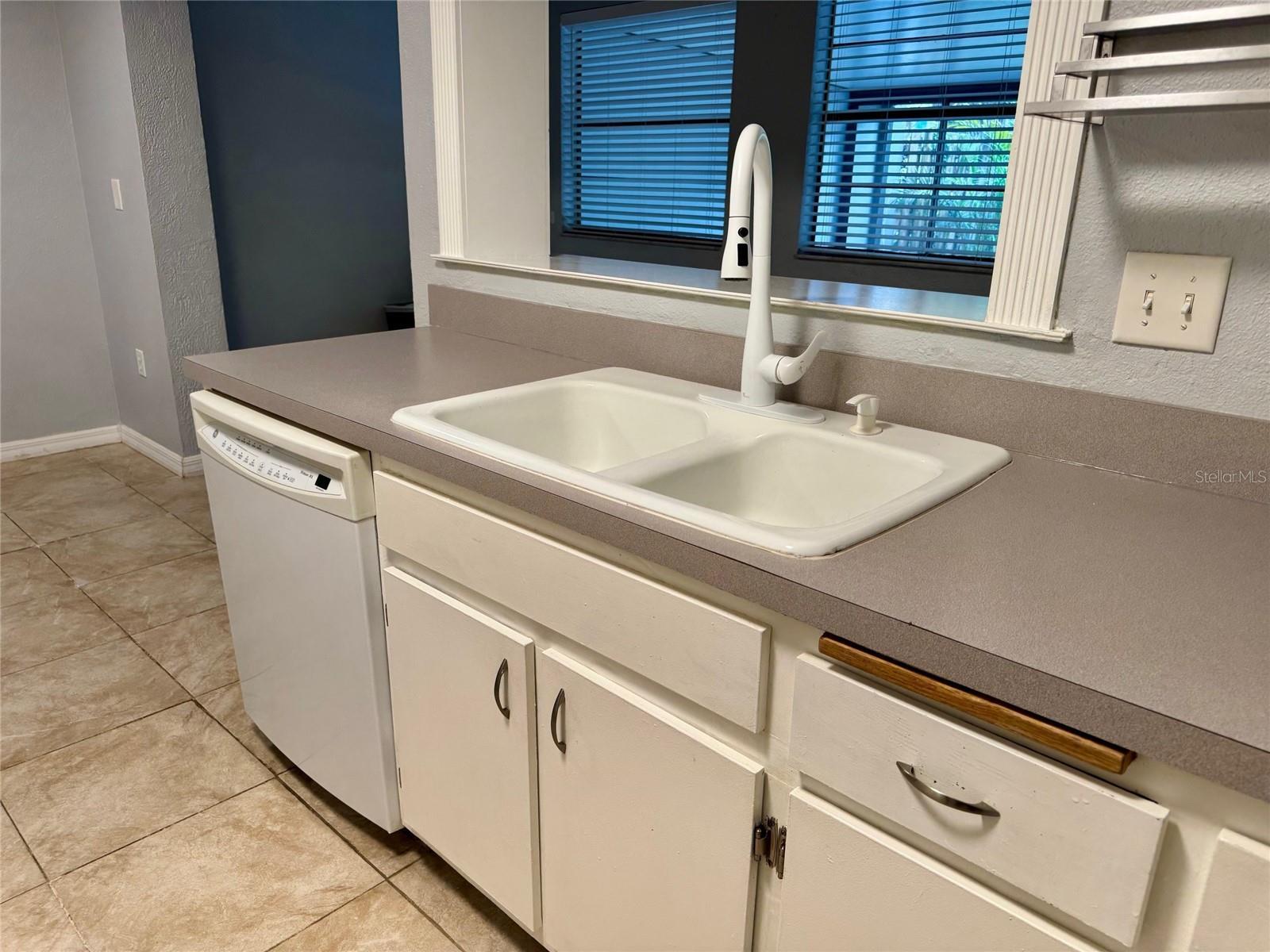 Property Photo: 14684 Pine Glen Circle FL 33559