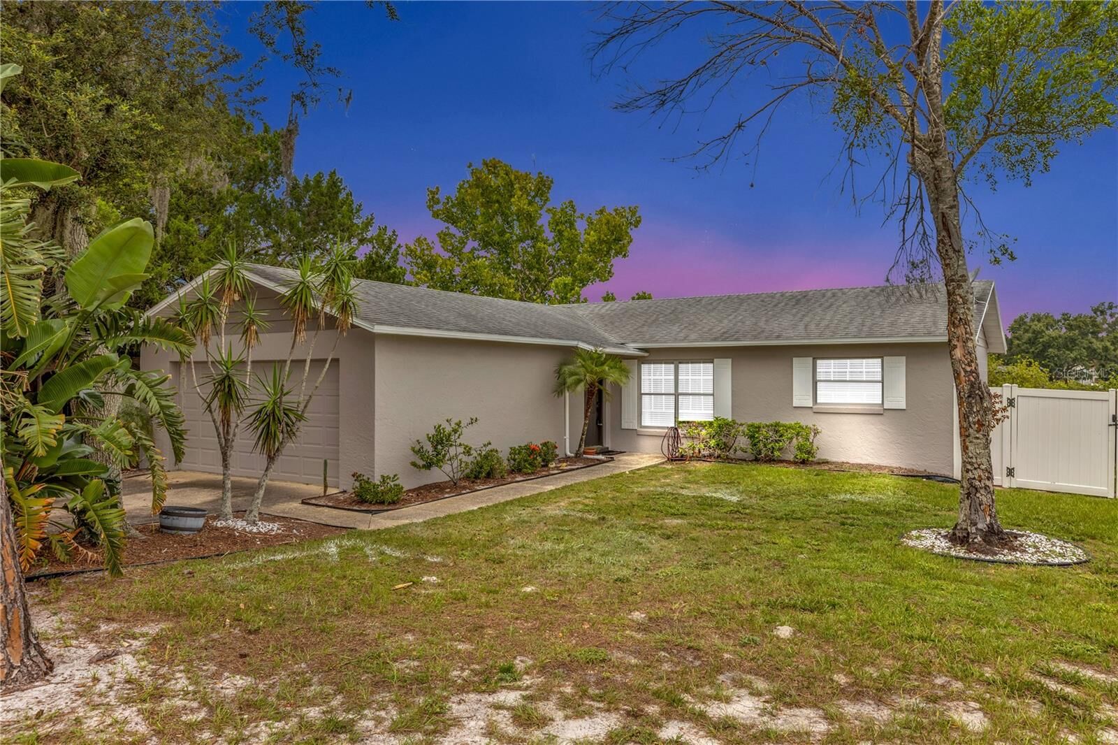 Property Photo: 1248 Russell Drive FL 34761