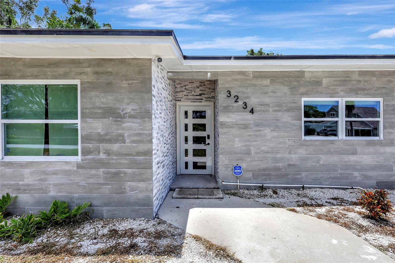 Property Photo: 3234 Restful Lane FL 34231