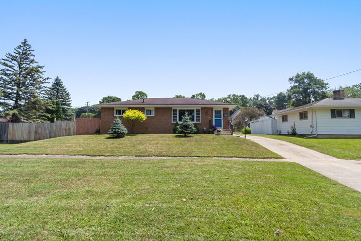 843 N State Street  Jackson MI 49202 photo