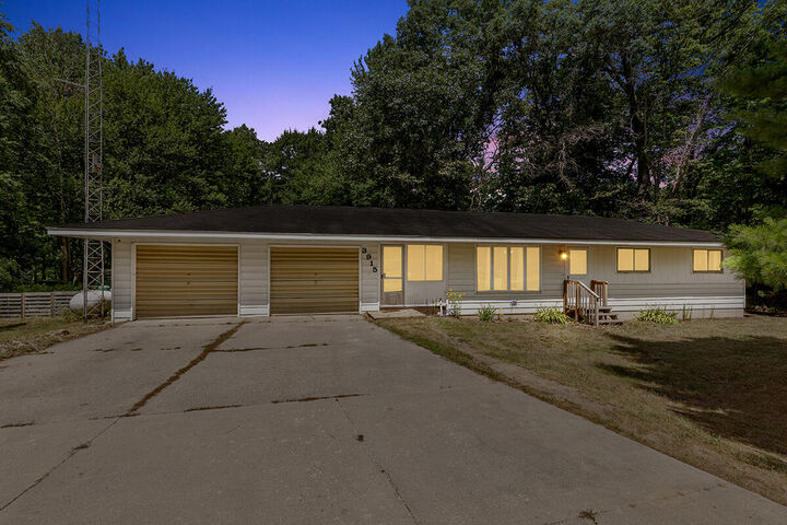 Property Photo:  3915 E Fox Drive  MI 49327 
