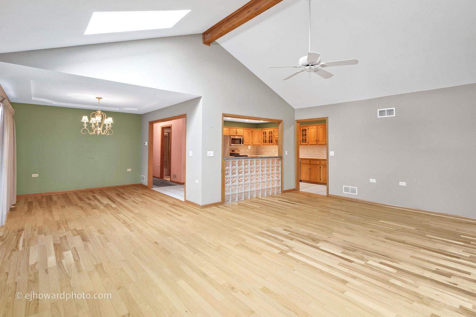 Property Photo:  10501 San Luis Lane  IL 60467 