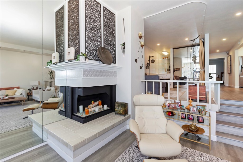 Property Photo:  5226 Marina Pacifica Drive N  CA 90803 