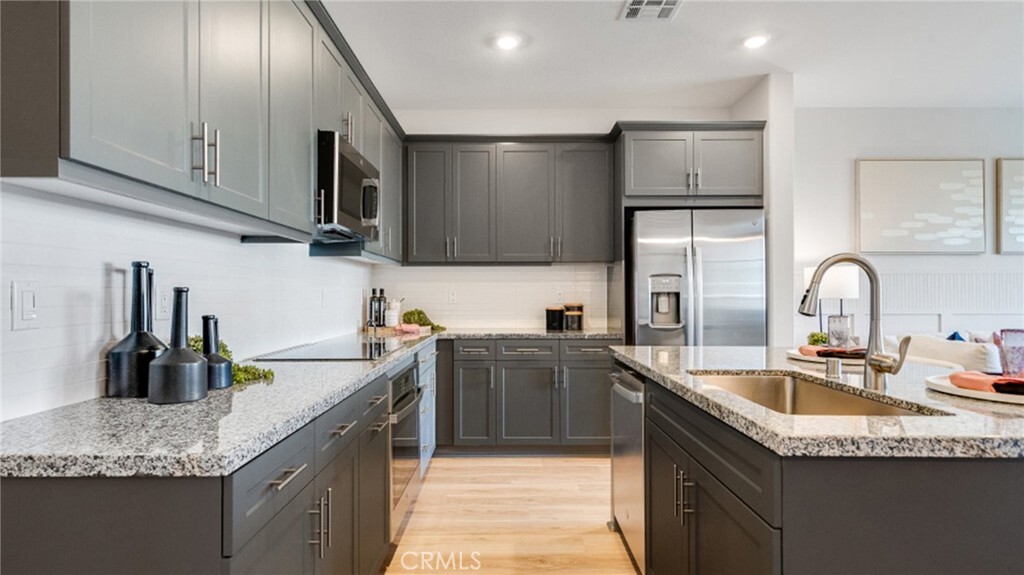 Property Photo:  2723 E Amberley Privado  CA 91762 