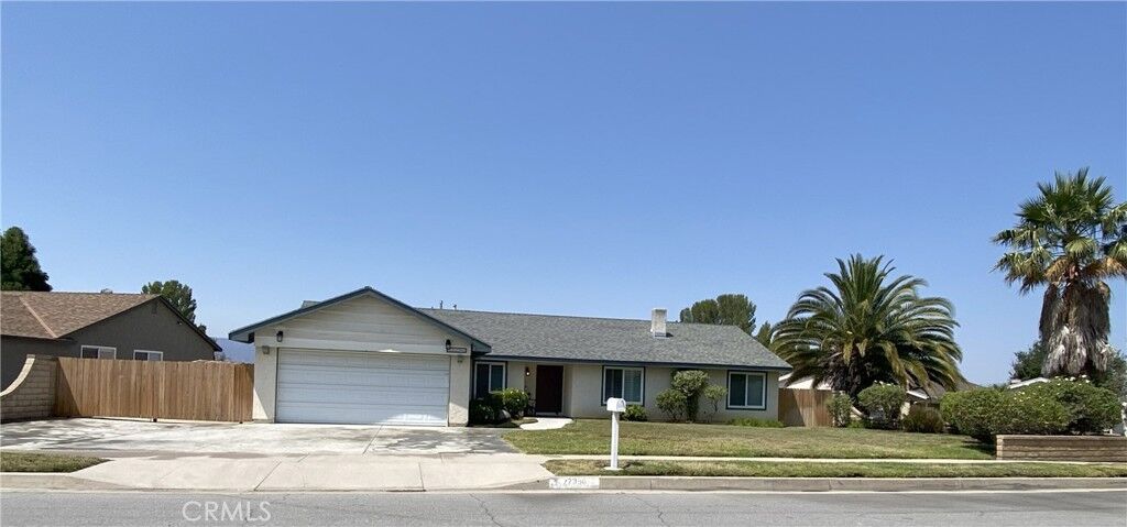 Property Photo:  22396 Barbacoa Drive  CA 91350 