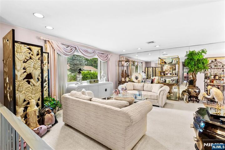 Property Photo: 18 Ruth Lane NJ 07627